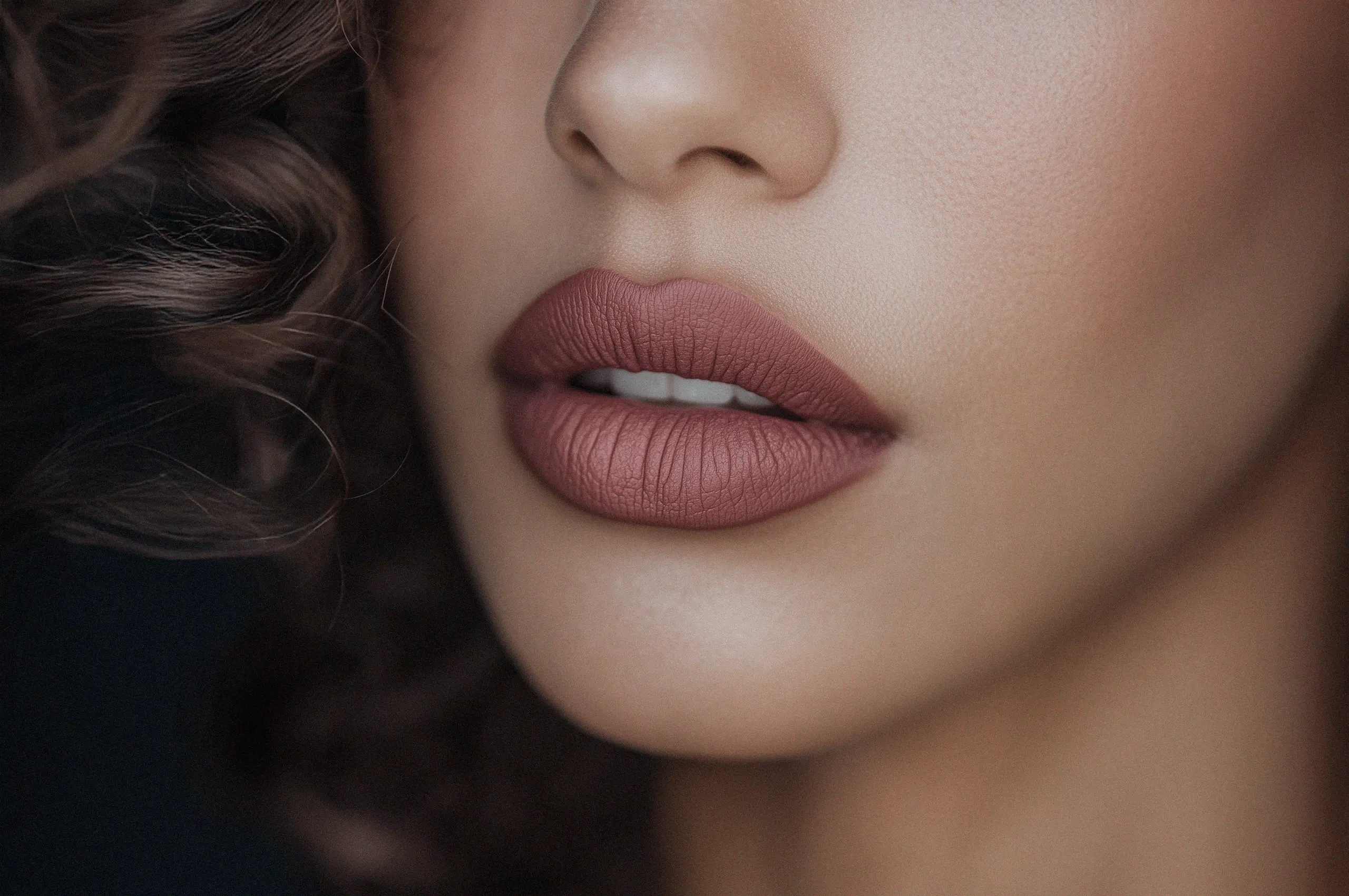 Cannes Image by notthoff La Biosthetique Friseur C Beauty schoene Lippen 01